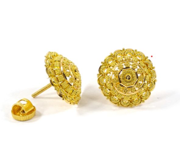 Gold Jewellery in London, UK